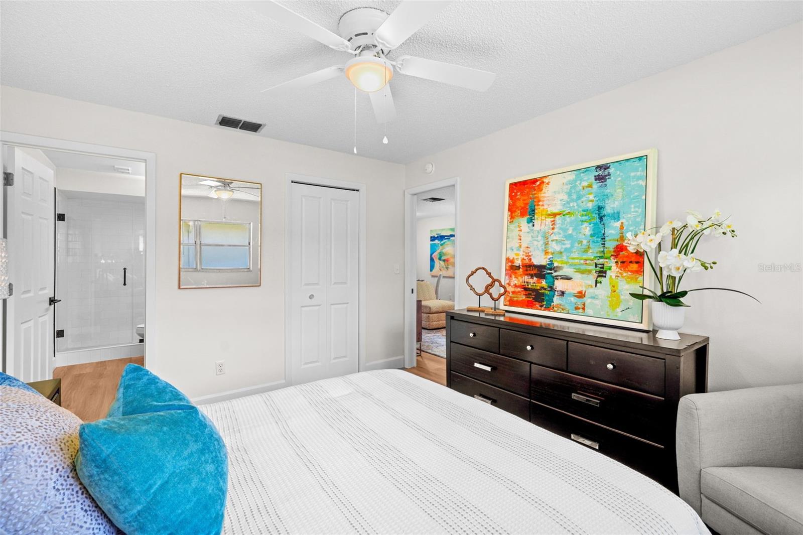 Image 16 of 32 For 2460 Northside Drive 802