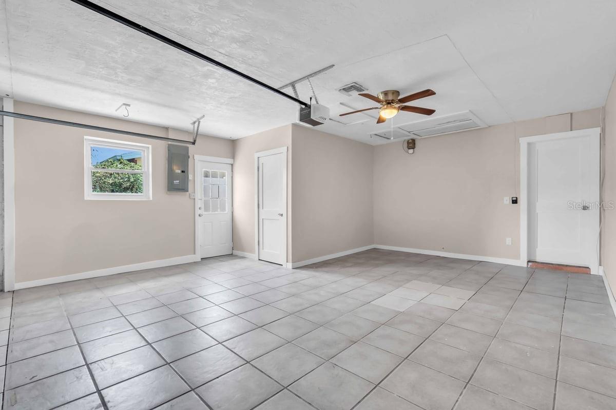 Image 10 of 27 For 11490 48th Avenue N