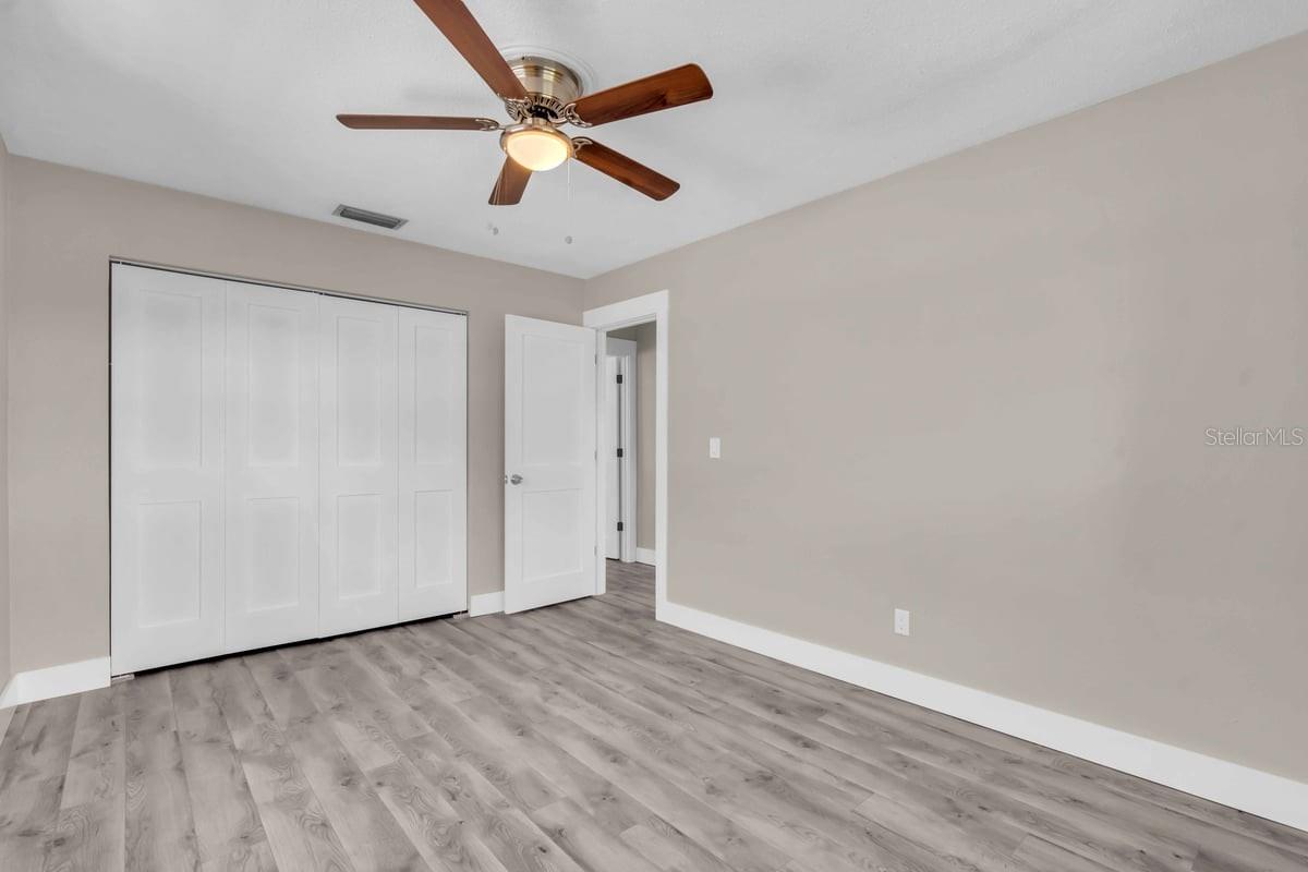 Image 16 of 27 For 11490 48th Avenue N