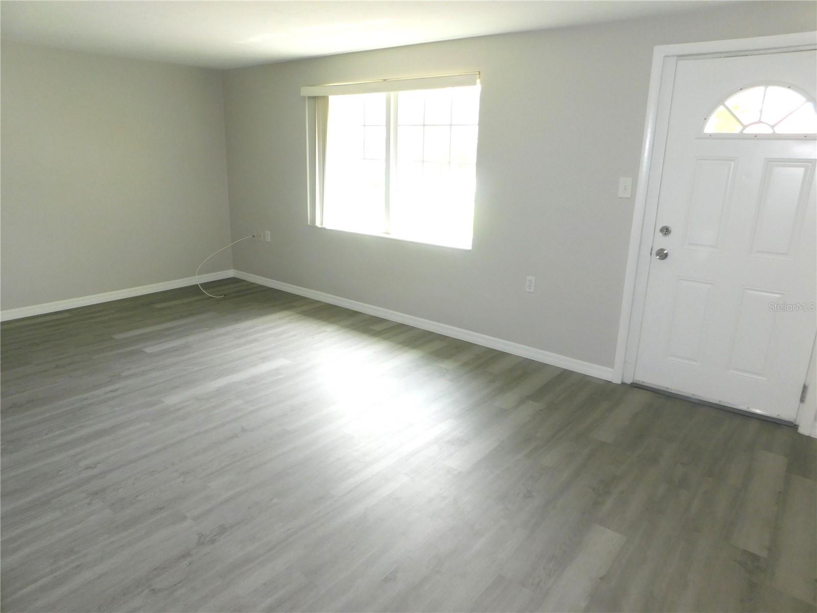 Image 2 of 30 For 4417 Kohler Street