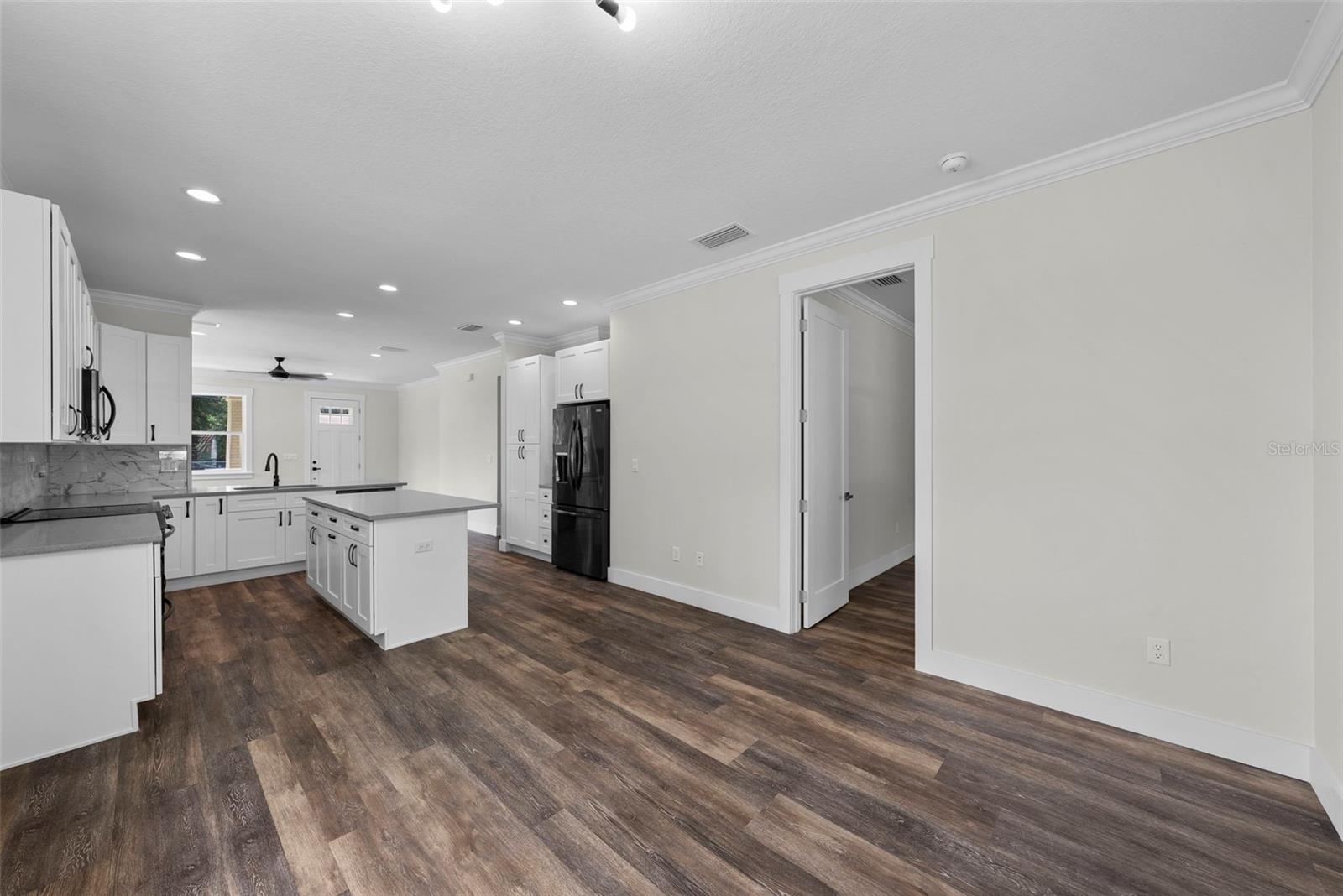 Image 18 of 34 For 5701 20th Street