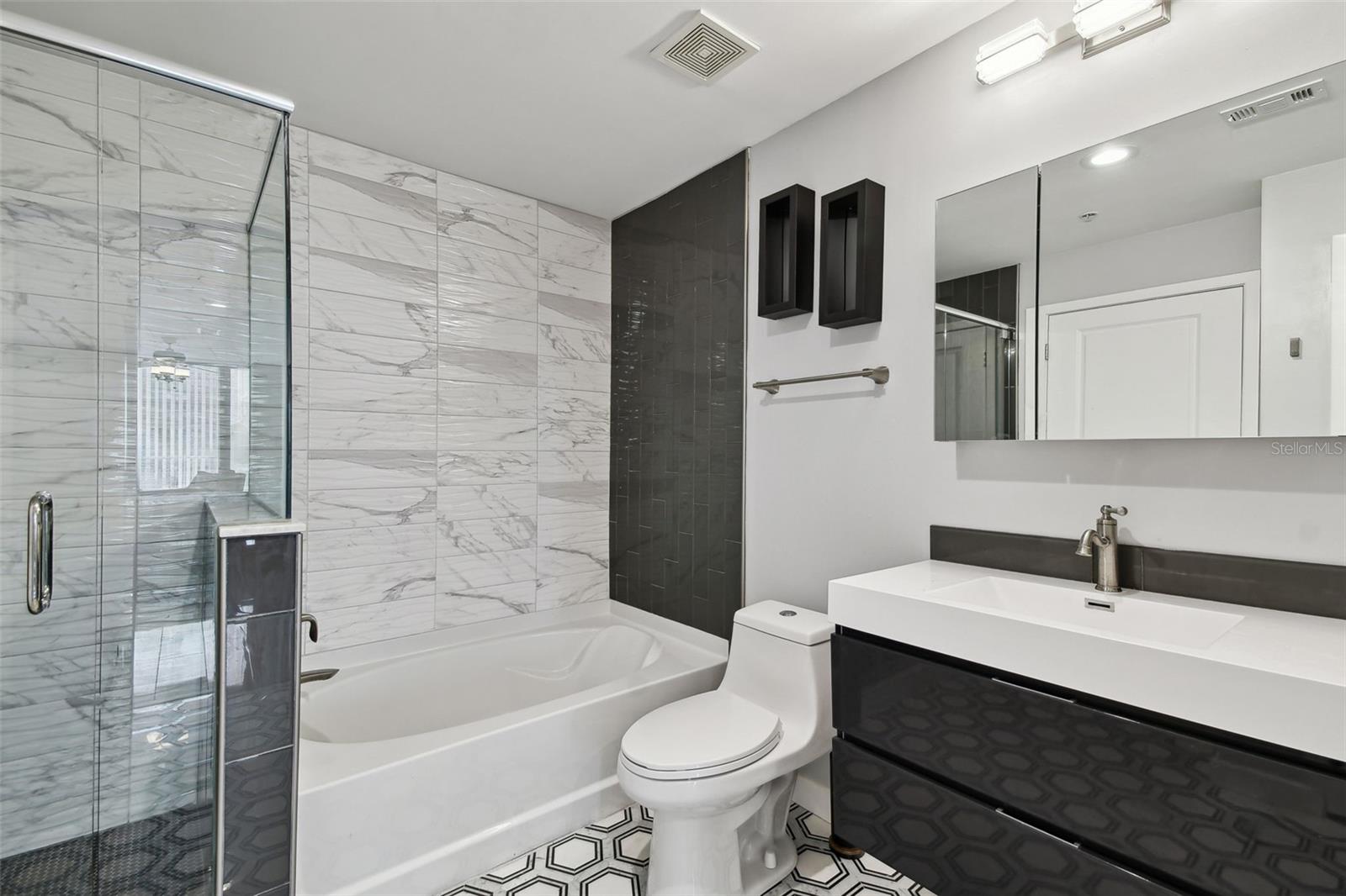 Image 27 of 88 For 777 Ashley Drive 2510