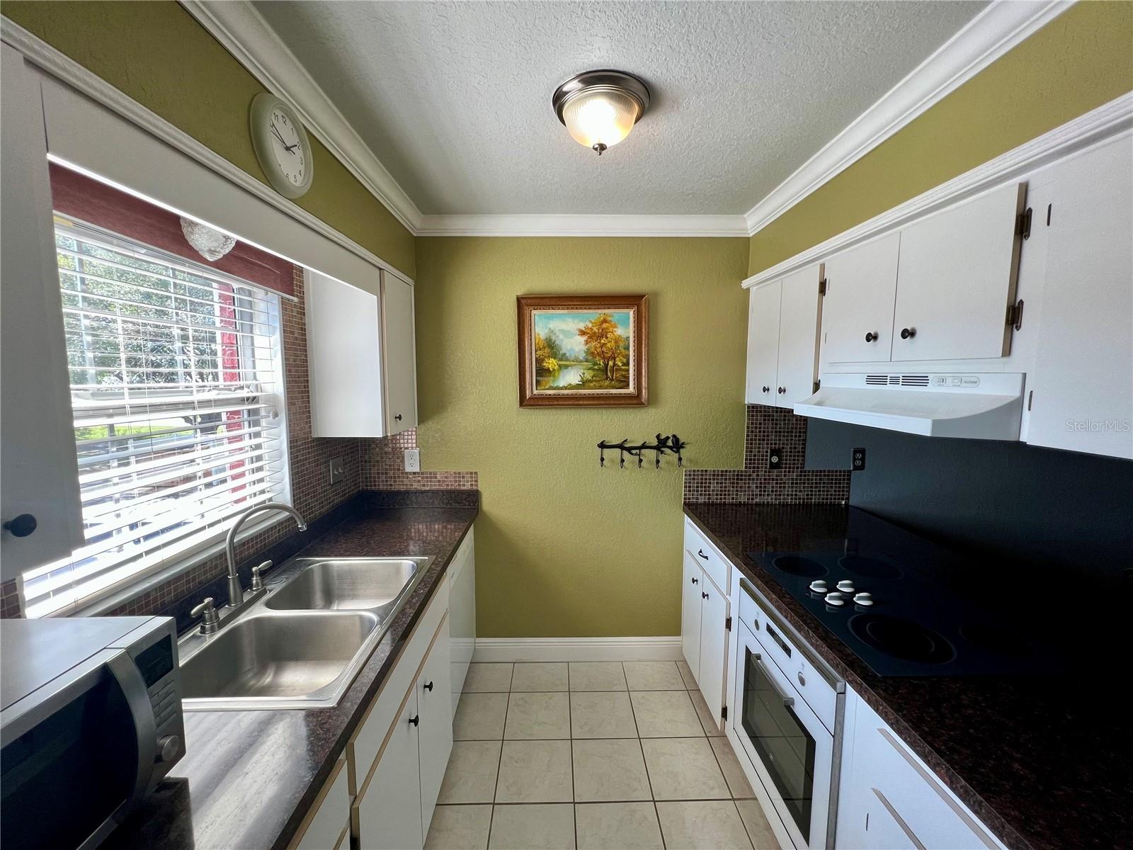 Image 14 of 37 For 1025 82nd Terrace N 1025d