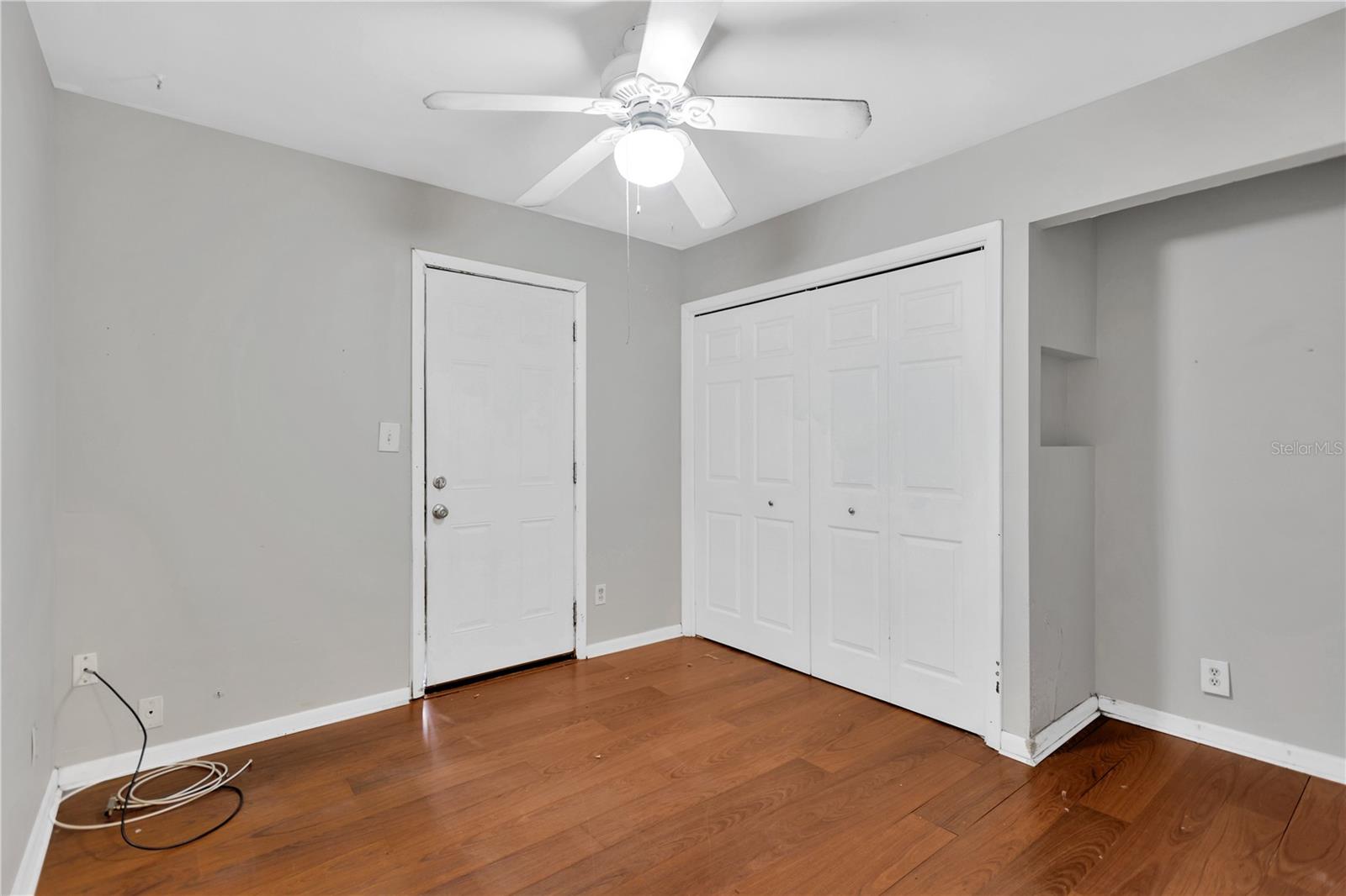Image 7 of 29 For 6906 Cocos Drive