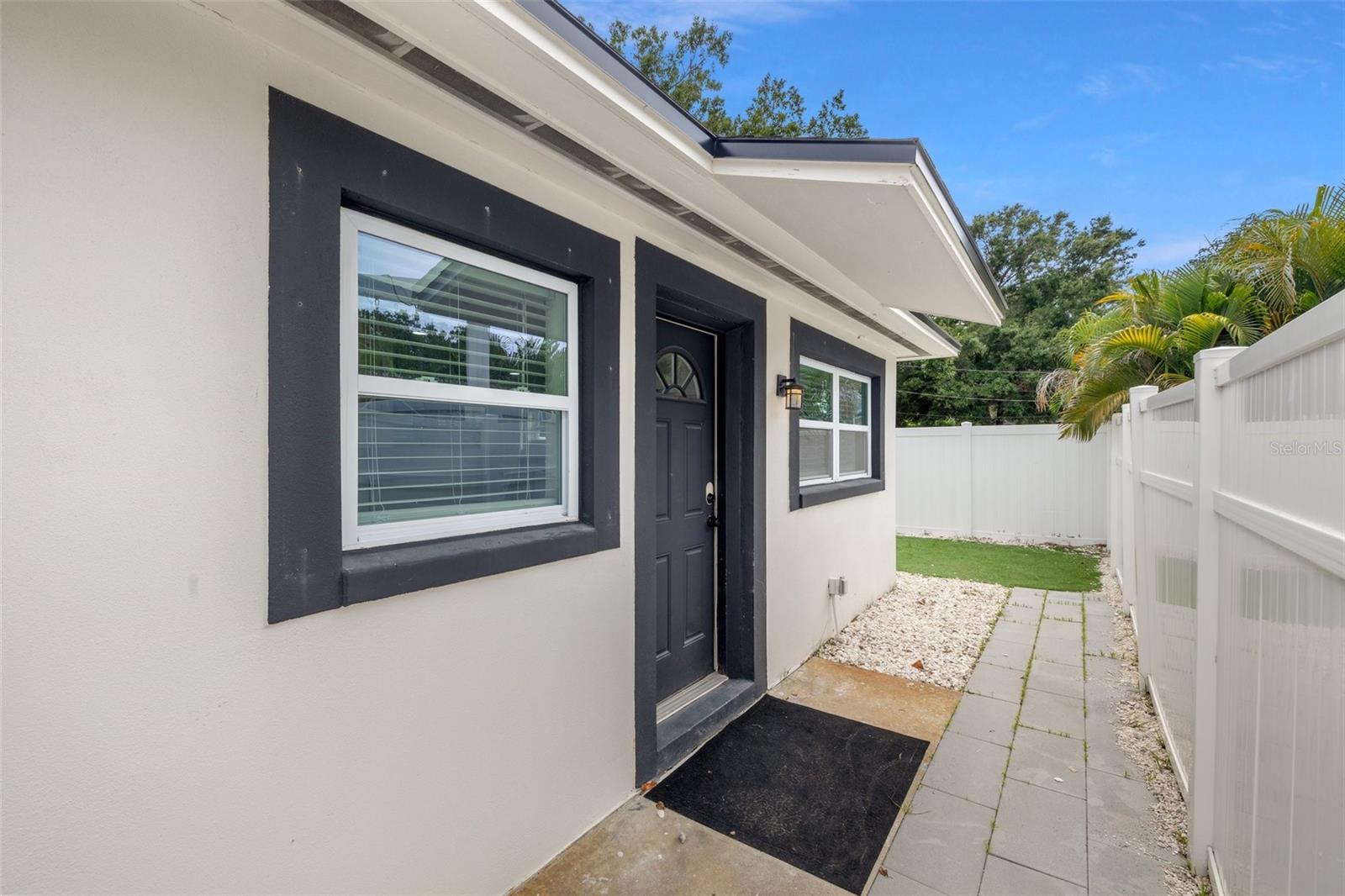 Image 41 of 71 For 1650 22nd Avenue N