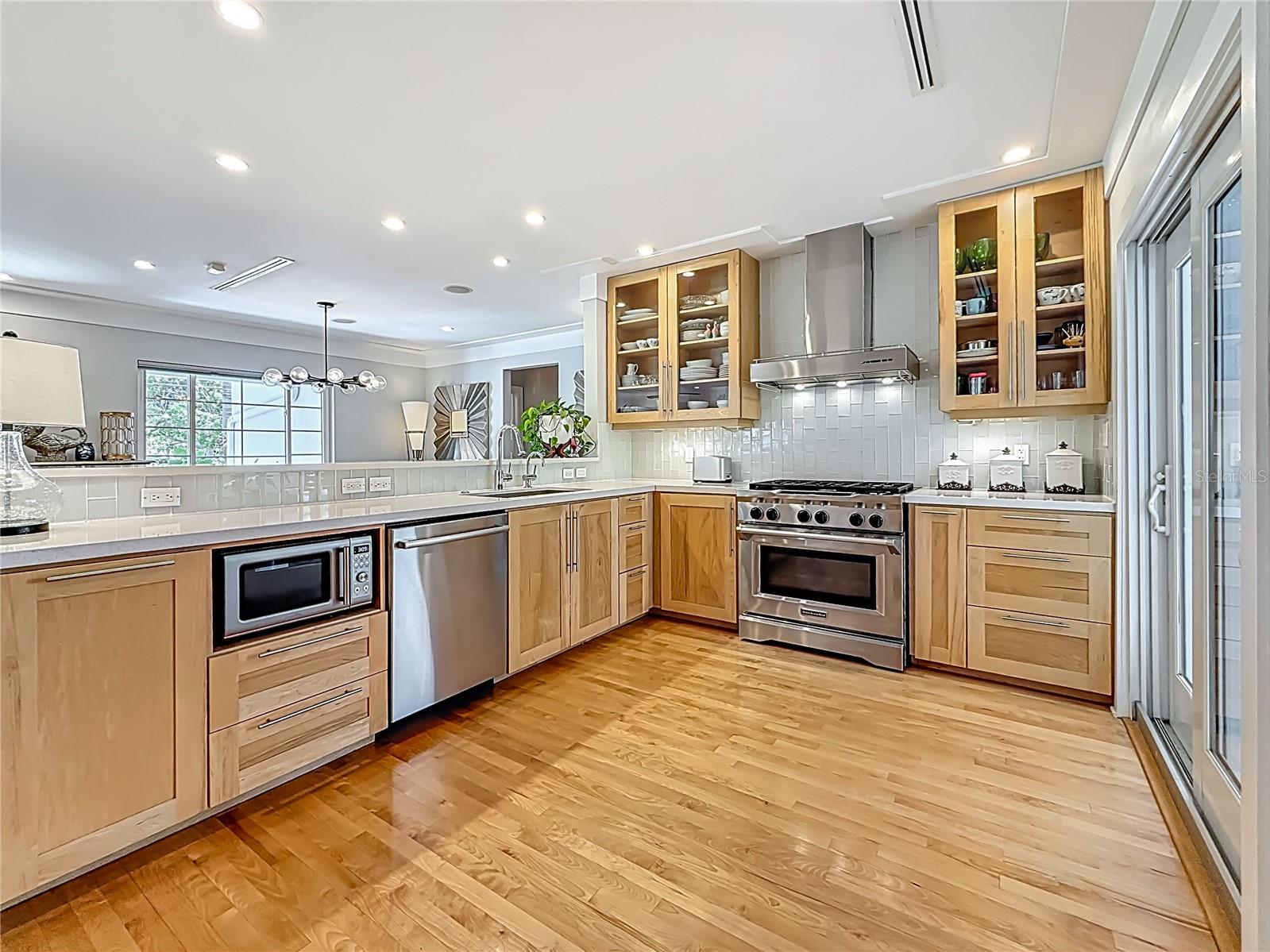 Image 11 of 42 For 301 23rd Avenue Ne