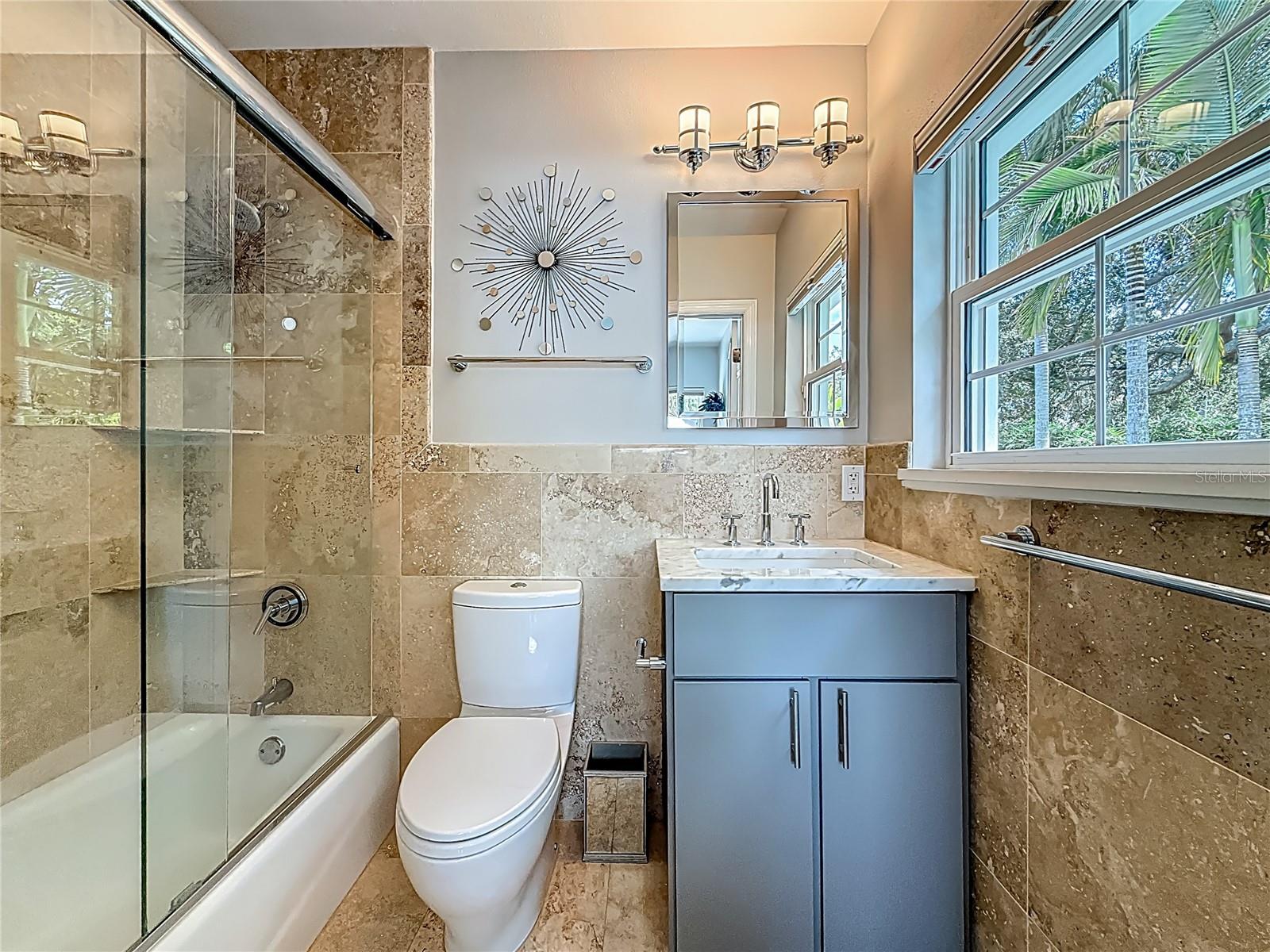 Image 15 of 42 For 301 23rd Avenue Ne