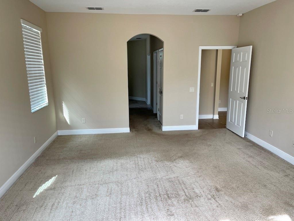 Image 15 of 51 For 15604 Hampton Village Drive