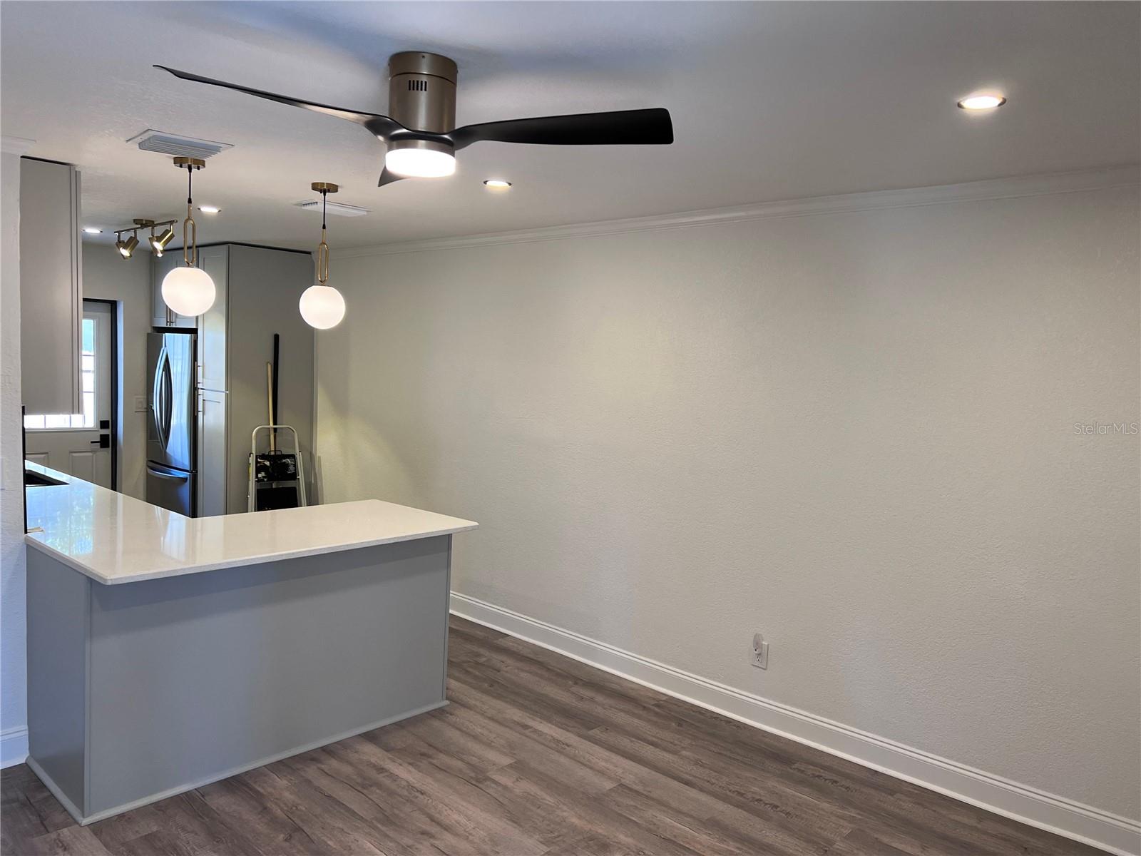 Image 6 of 38 For 777 12th Avenue N
