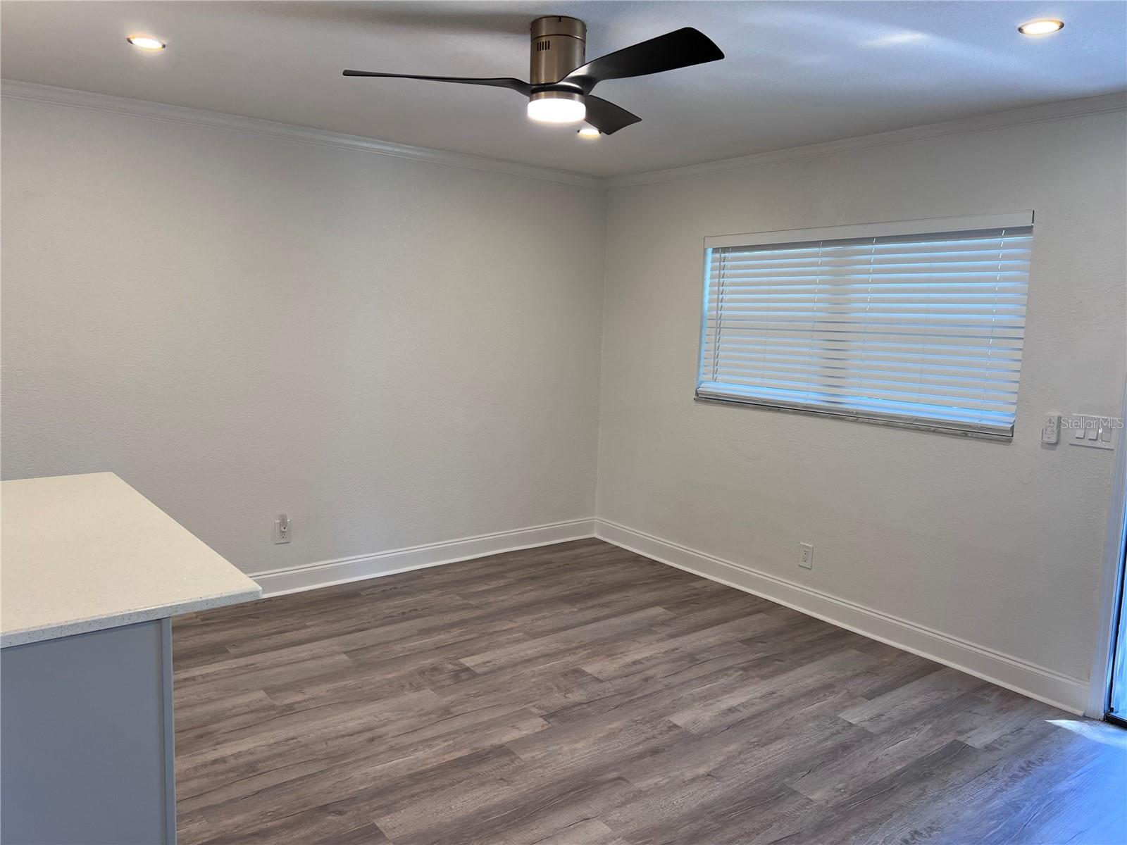 Image 7 of 38 For 777 12th Avenue N