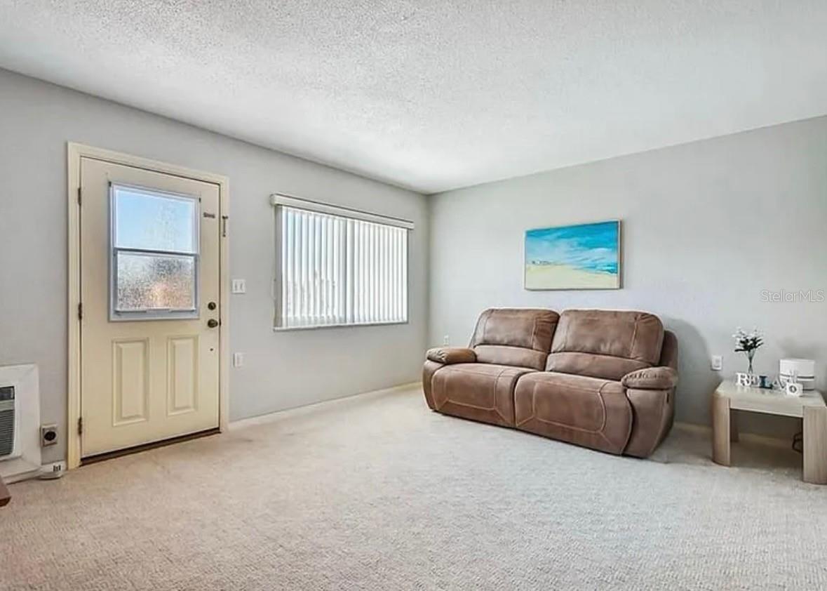 Image 5 of 10 For 8425 112th Street 203