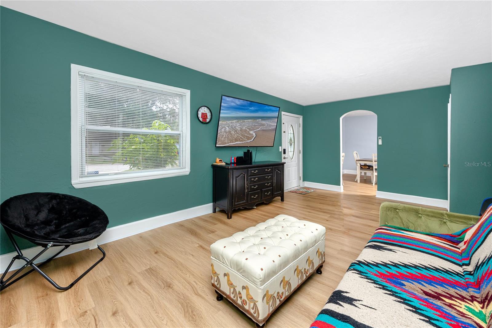 Image 12 of 84 For 6619 Livingston Avenue N