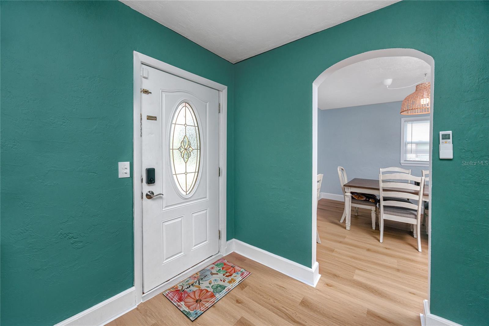 Image 13 of 84 For 6619 Livingston Avenue N