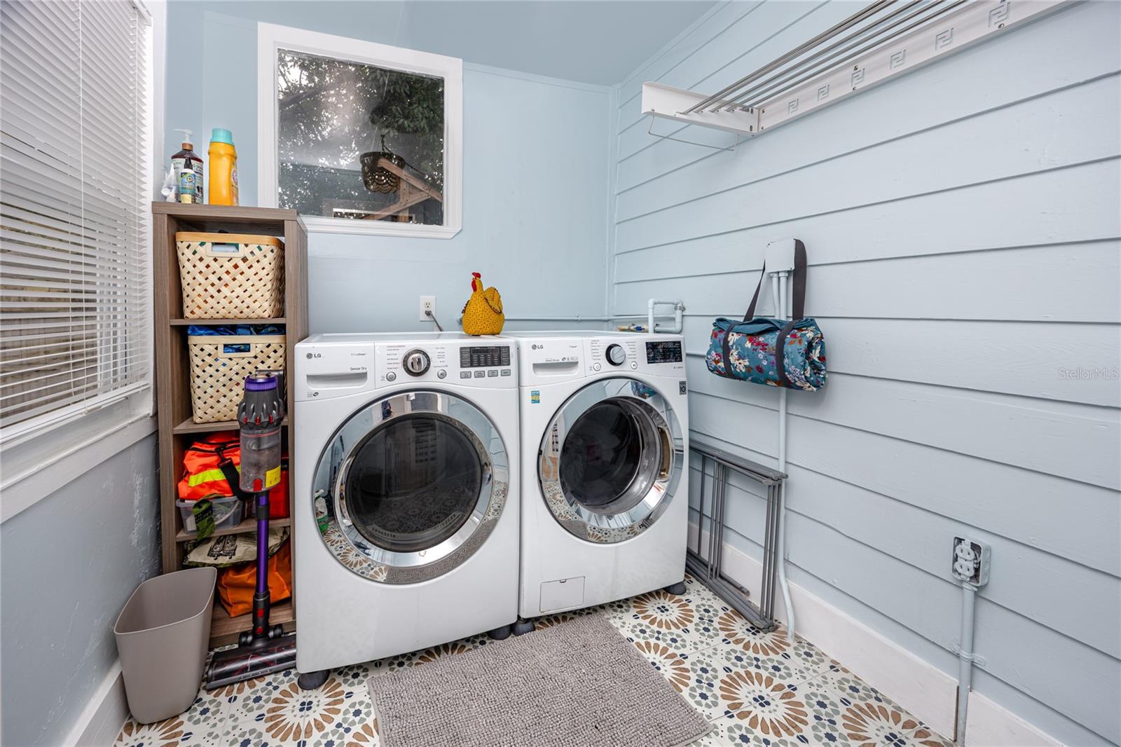 Image 26 of 84 For 6619 Livingston Avenue N