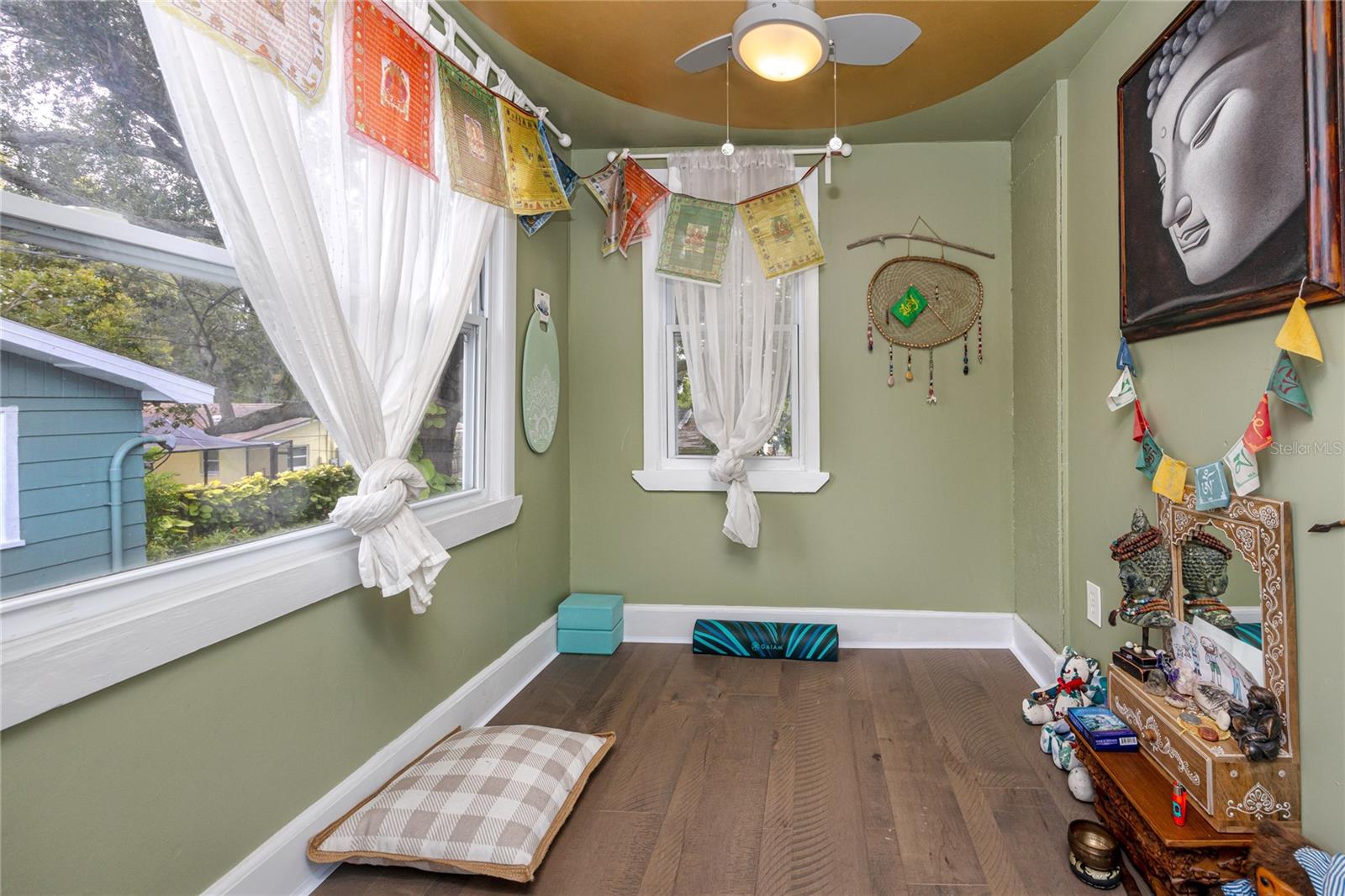 Image 30 of 84 For 6619 Livingston Avenue N