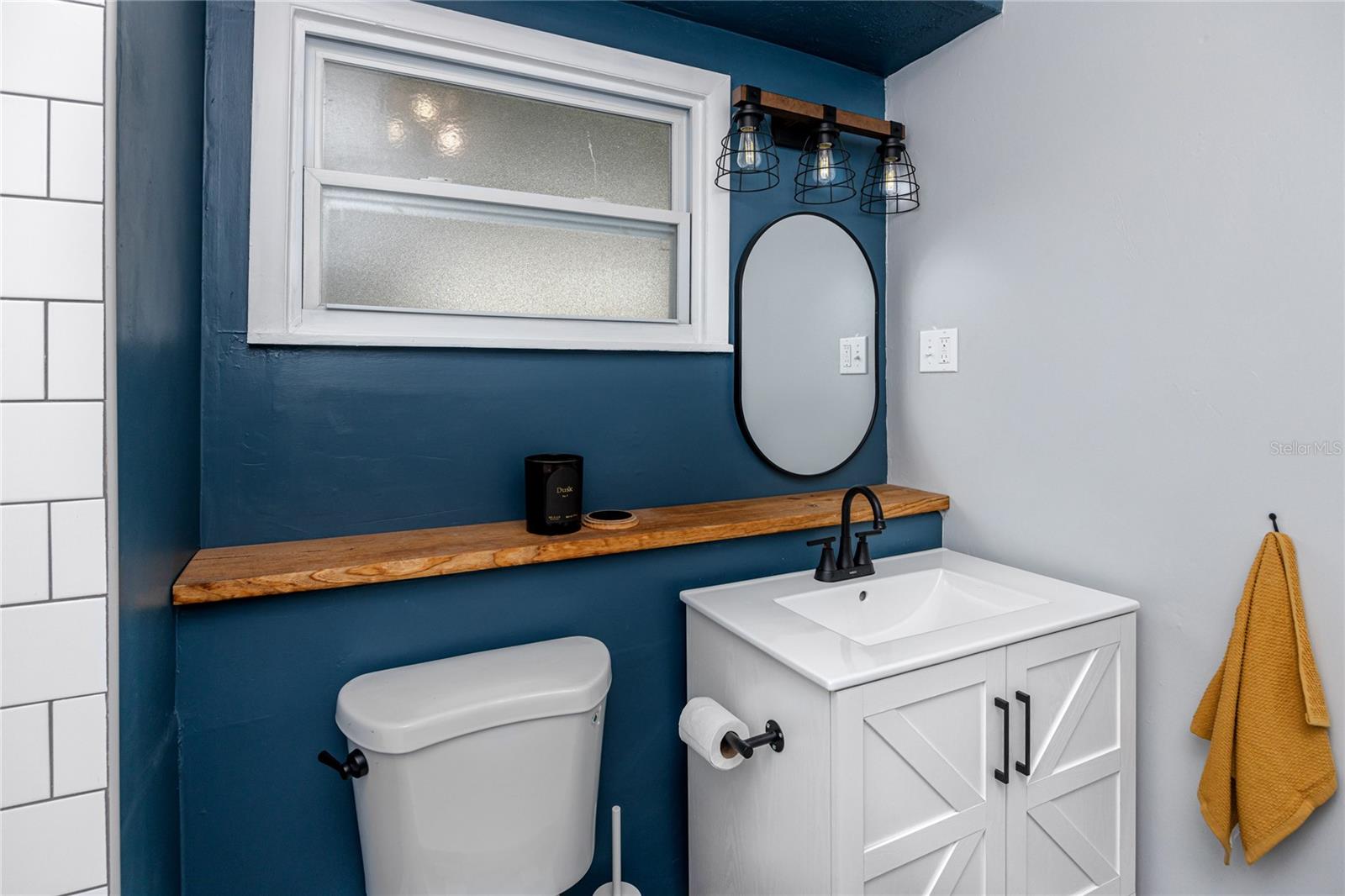 Image 33 of 84 For 6619 Livingston Avenue N