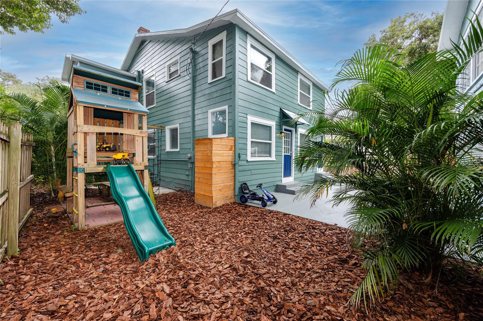 Image 48 of 84 For 6619 Livingston Avenue N