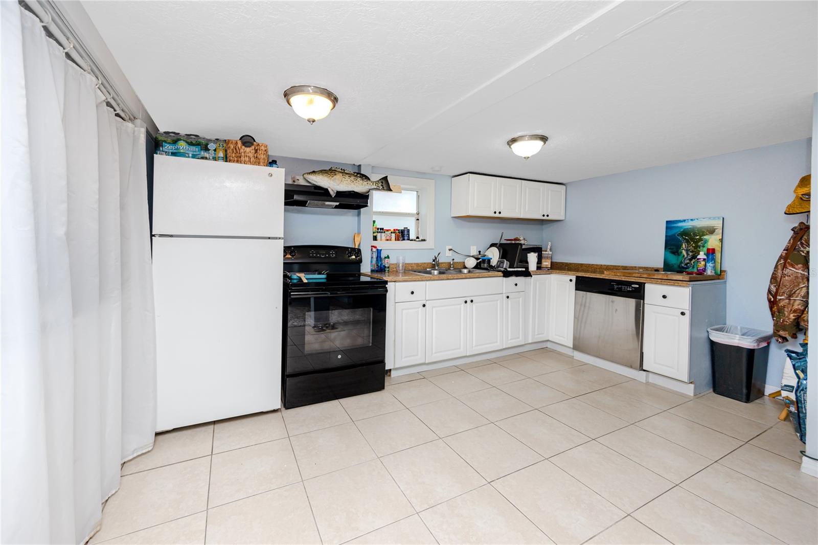 Image 61 of 84 For 6619 Livingston Avenue N