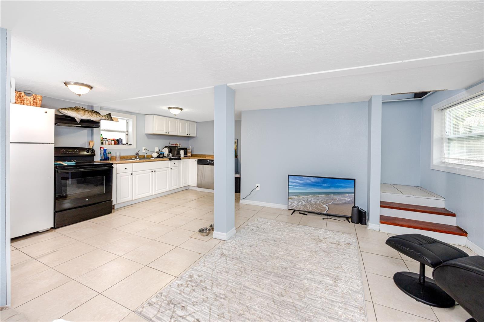Image 63 of 84 For 6619 Livingston Avenue N