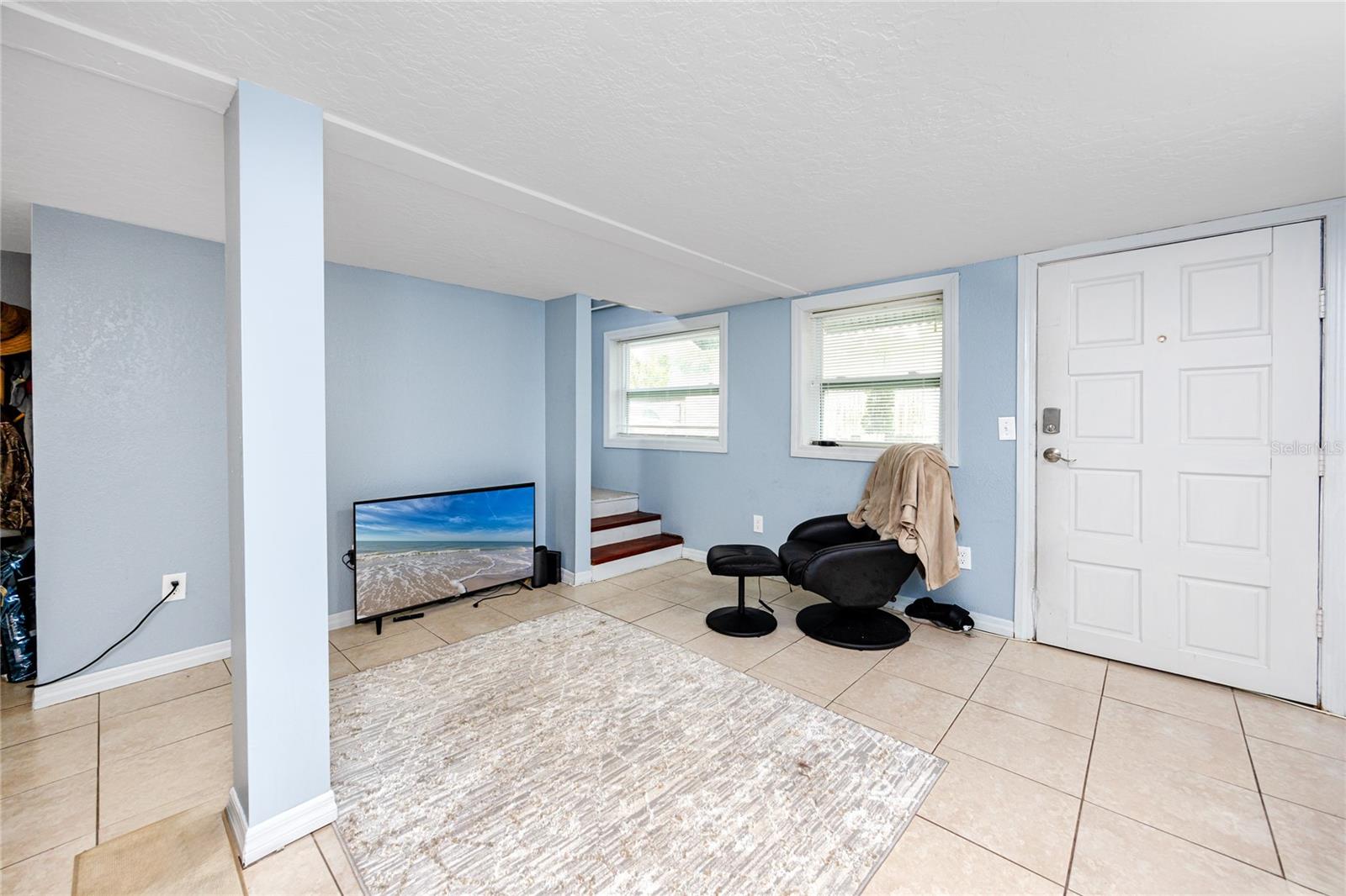 Image 65 of 84 For 6619 Livingston Avenue N