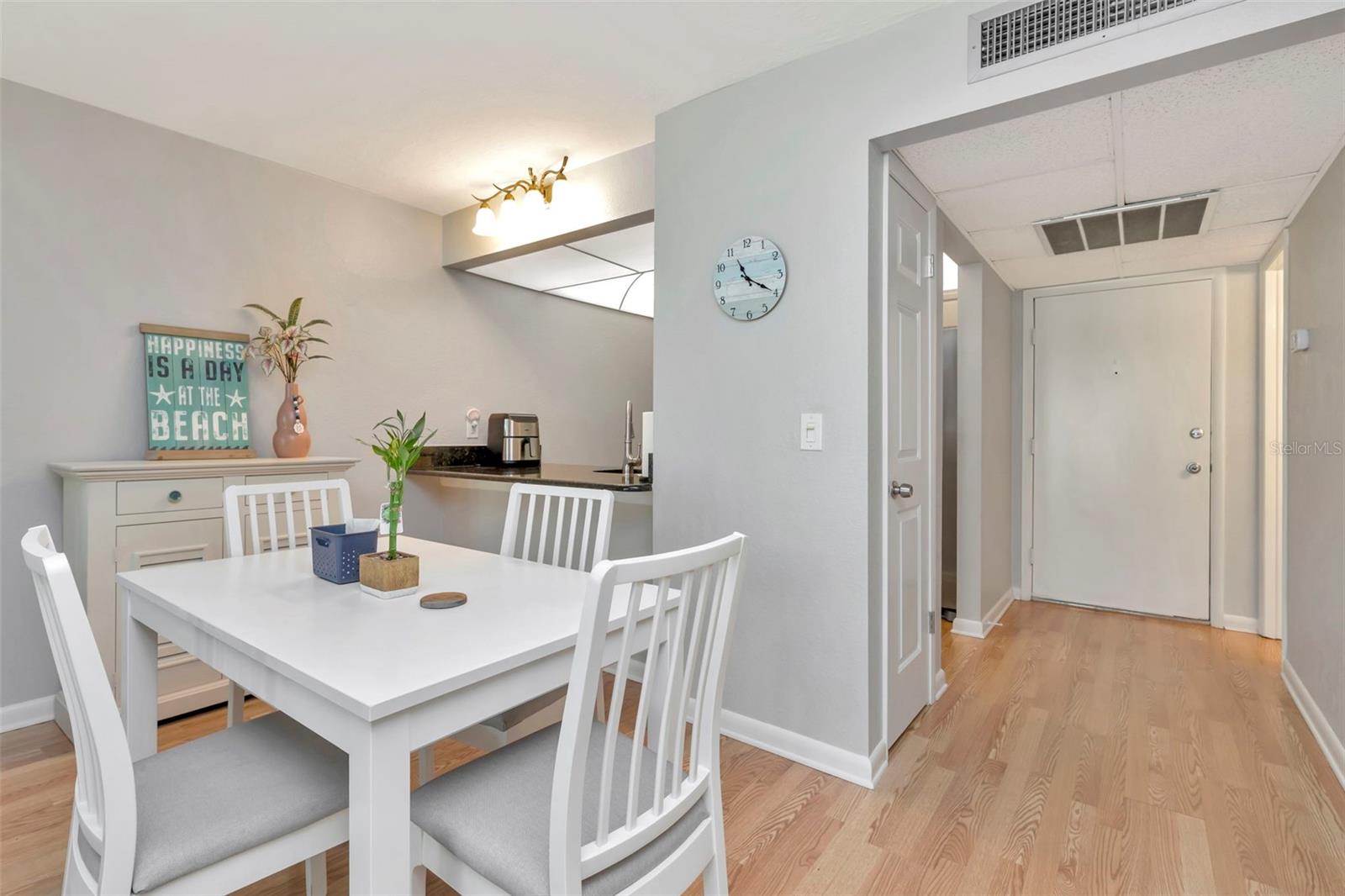 Image 17 of 98 For 14130 Rosemary Lane 3202