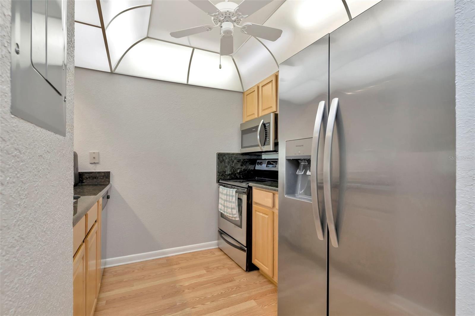 Image 19 of 98 For 14130 Rosemary Lane 3202