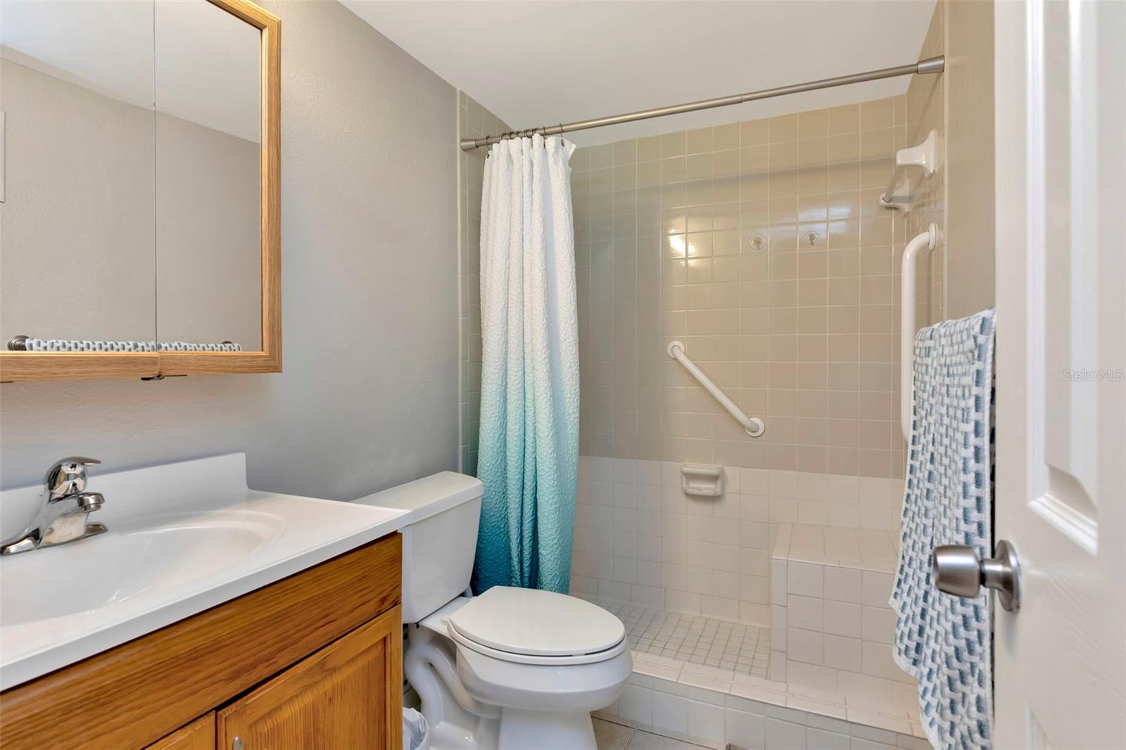 Image 25 of 98 For 14130 Rosemary Lane 3202