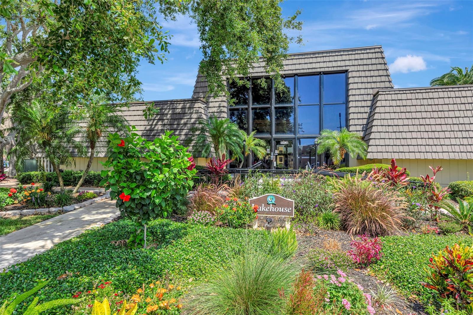 Image 49 of 98 For 14130 Rosemary Lane 3202