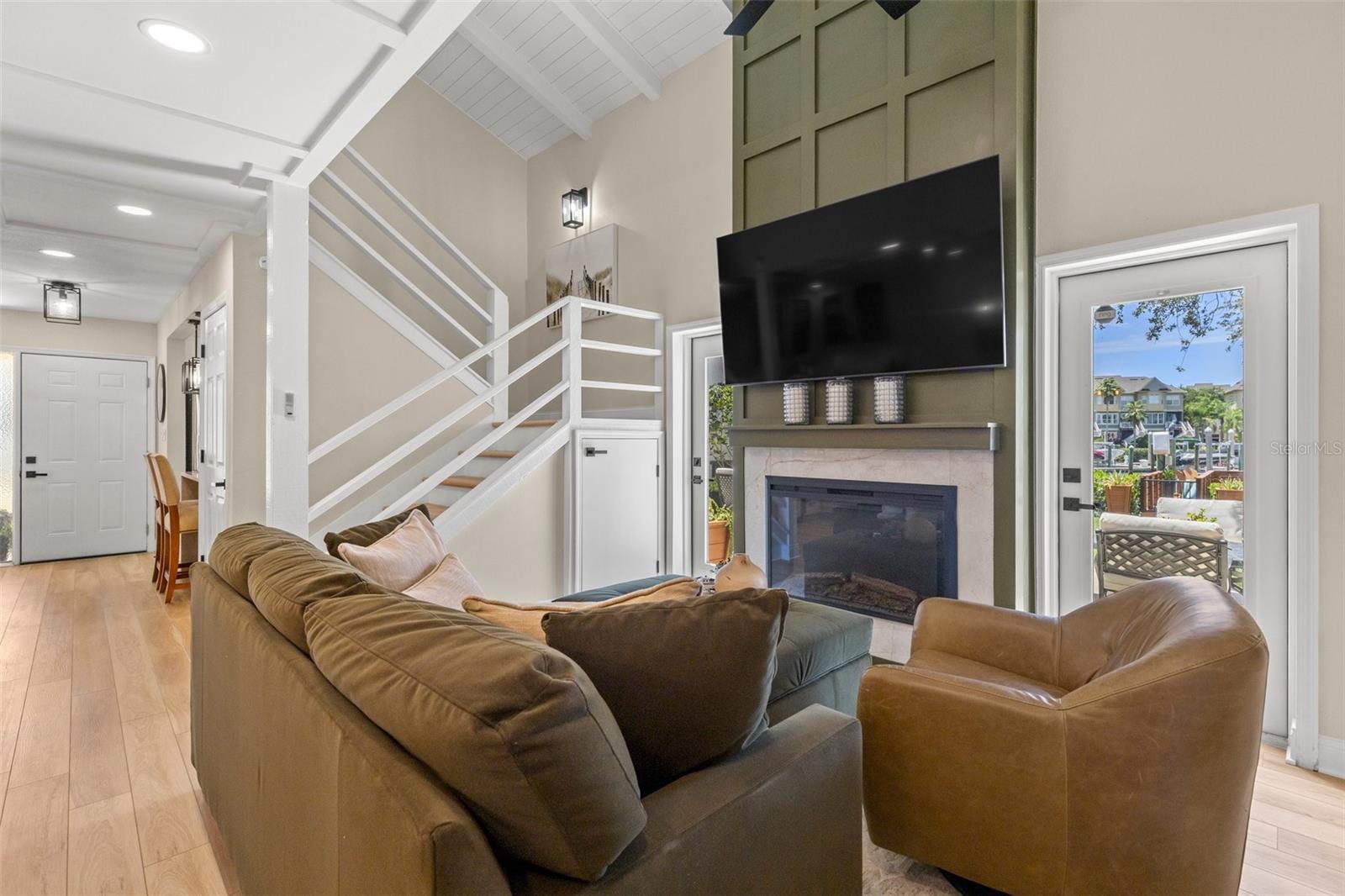 Image 13 of 46 For 4214 Harbor House Drive