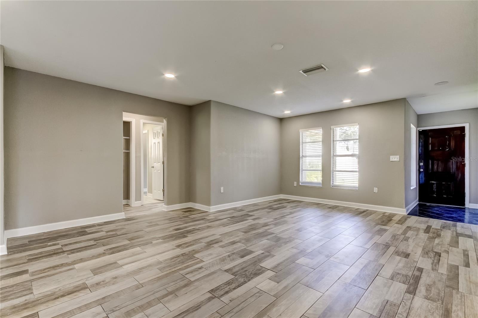 Image 16 of 34 For 8330 Lafitte Drive