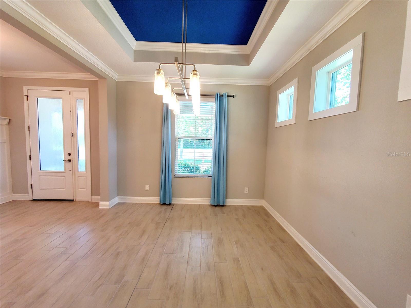 Listing photo id 8 for 12862 Rangeland Boulevard