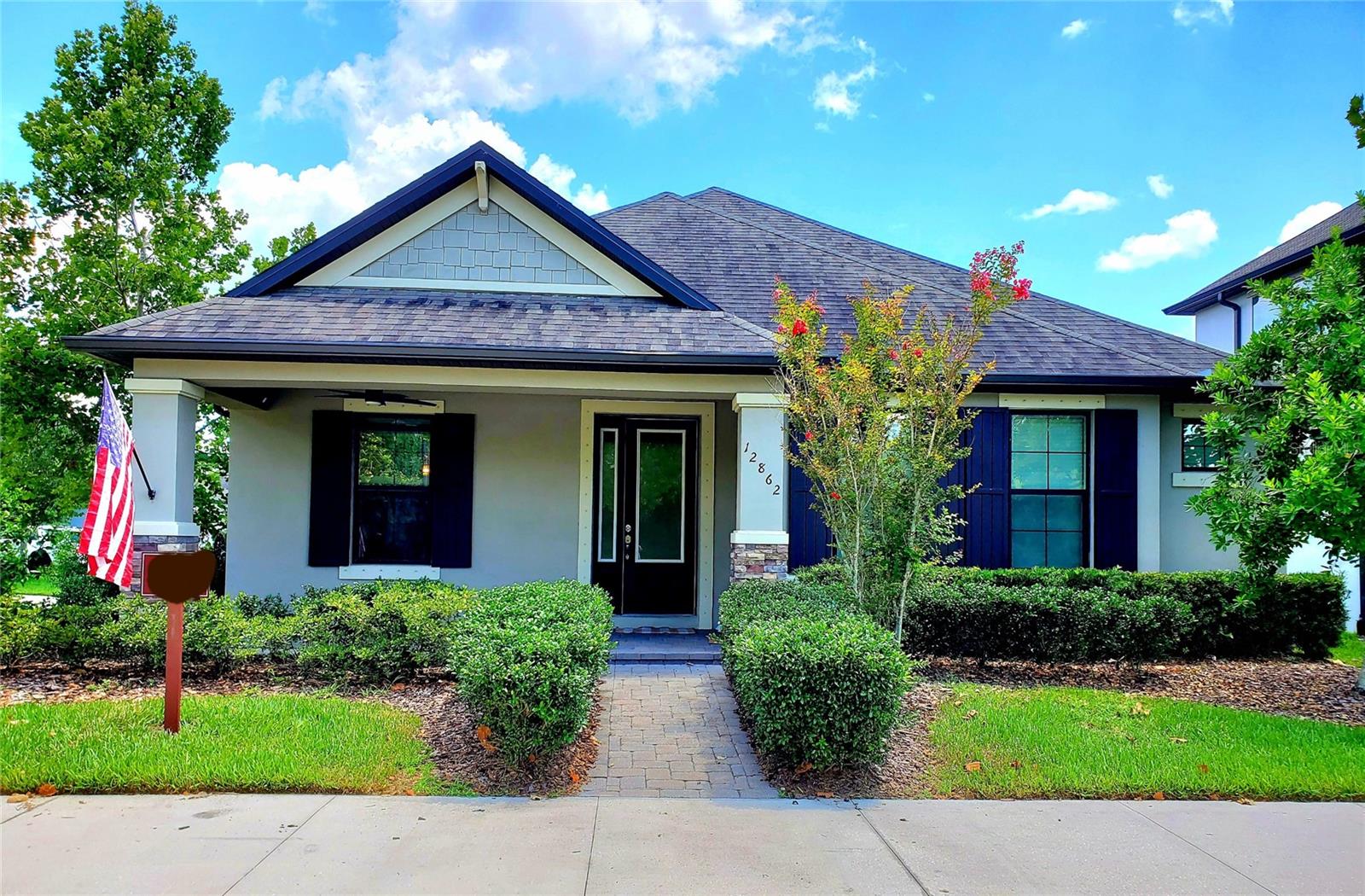 Listing photo id 0 for 12862 Rangeland Boulevard