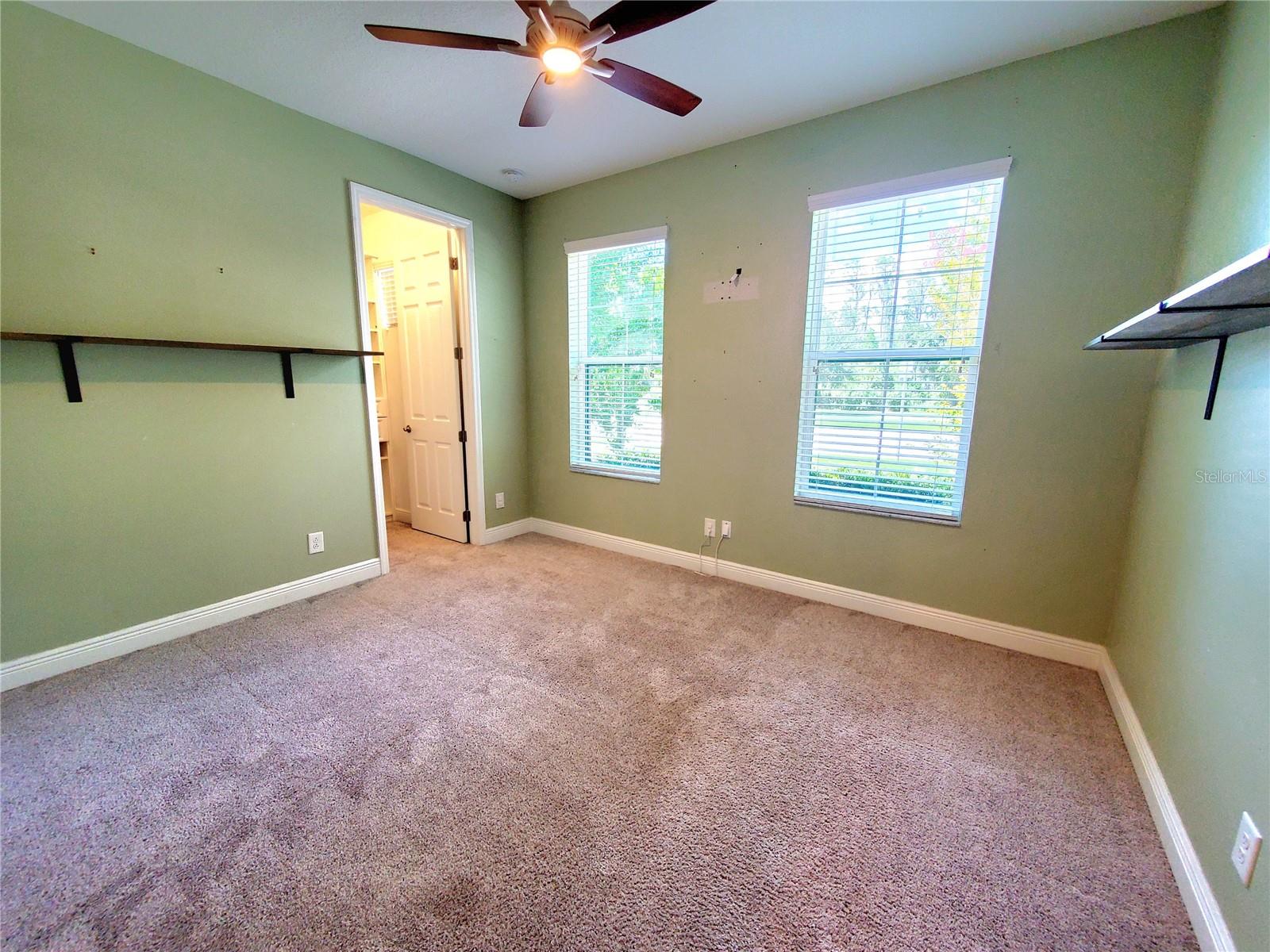 Listing photo id 32 for 12862 Rangeland Boulevard