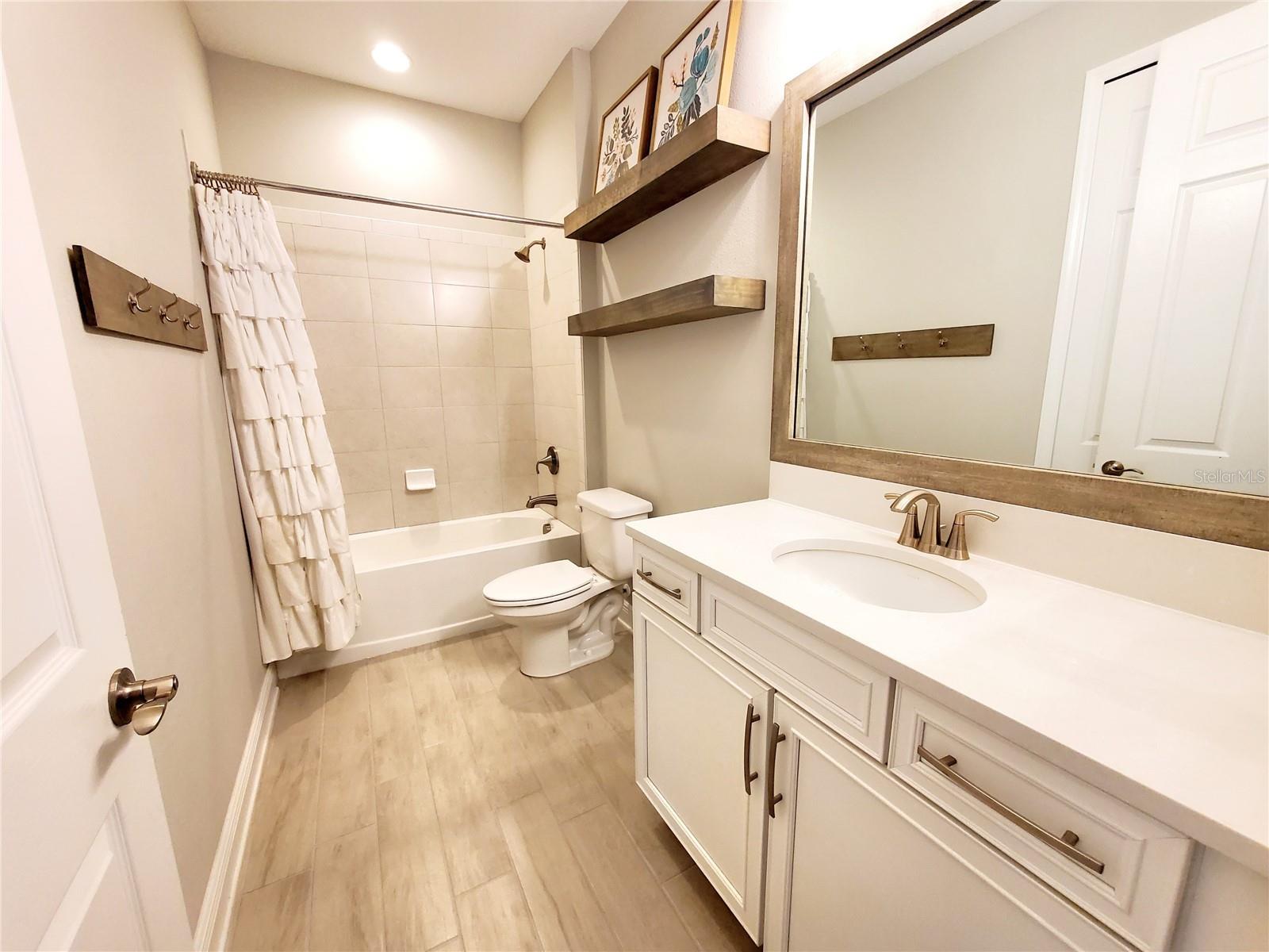 Listing photo id 34 for 12862 Rangeland Boulevard