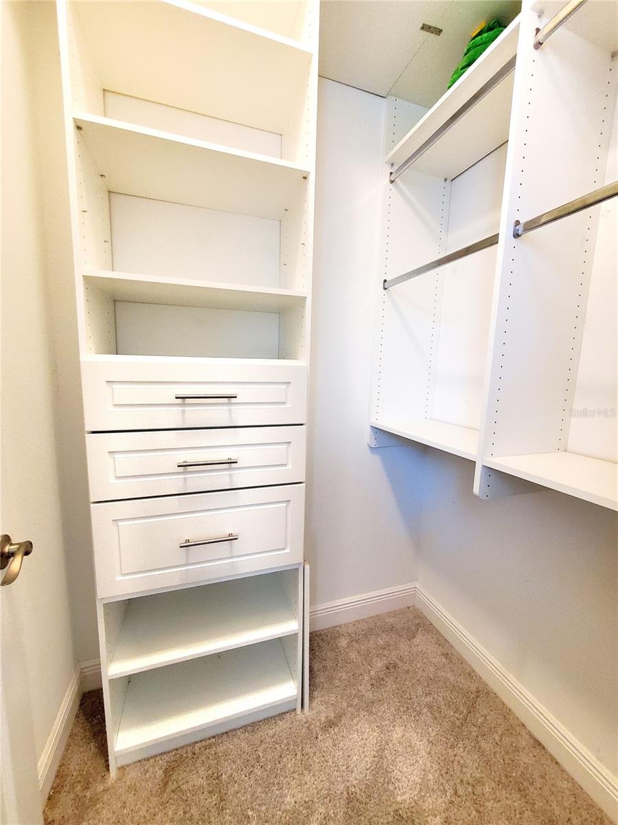 Listing photo id 36 for 12862 Rangeland Boulevard