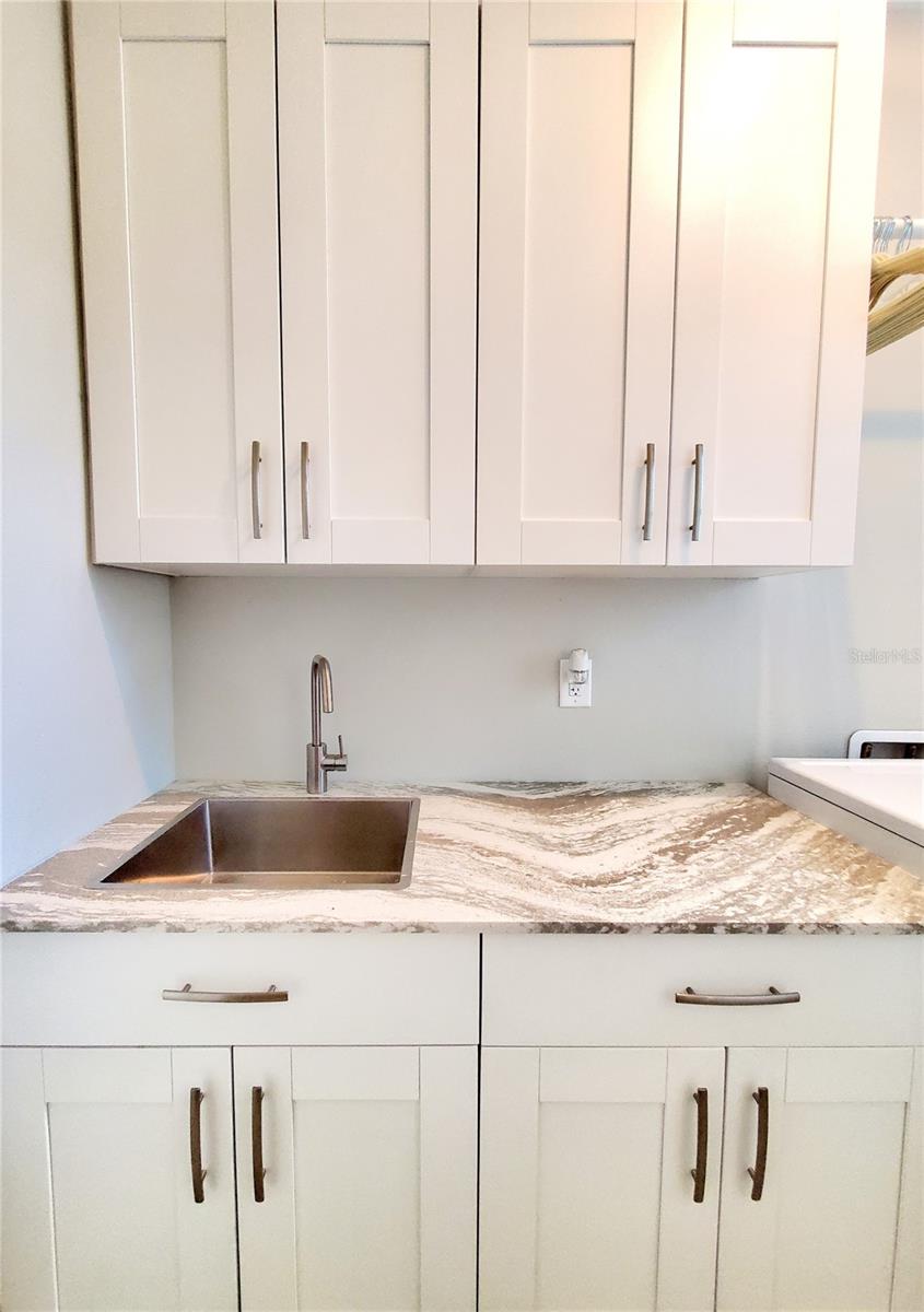 Listing photo id 40 for 12862 Rangeland Boulevard