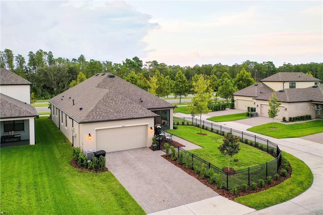Listing photo id 47 for 12862 Rangeland Boulevard