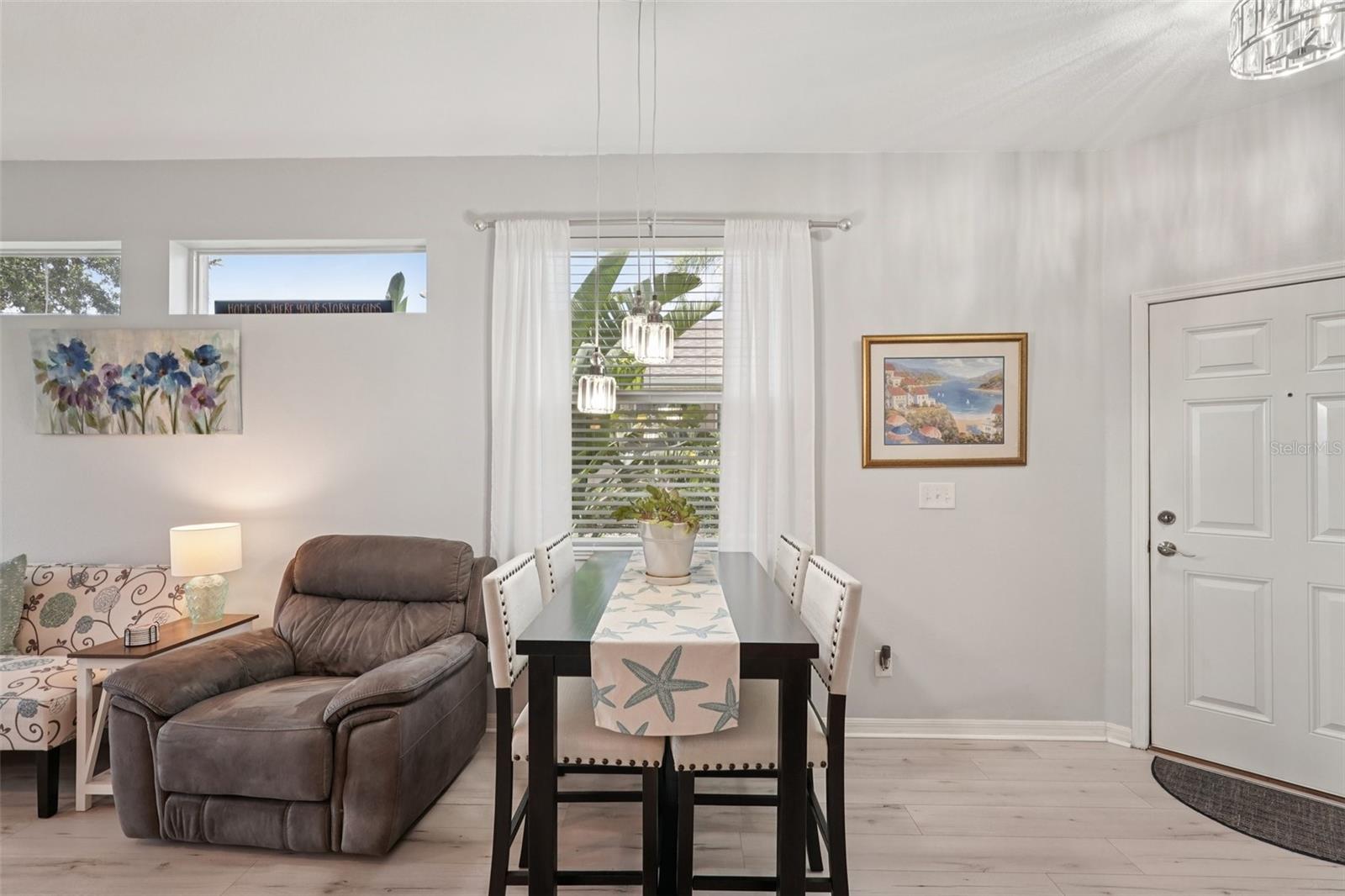 Image 4 of 52 For 2032 Inverness Greens Drive 76