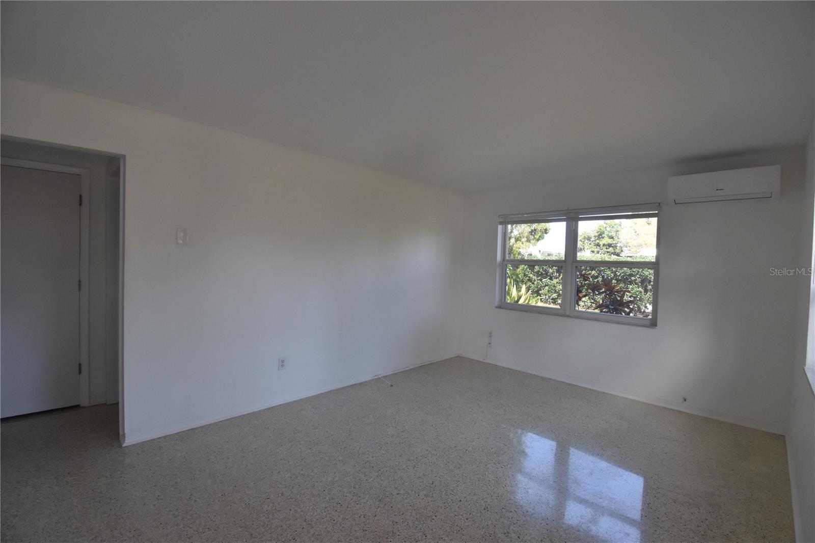 Image 3 of 9 For 508 Jupiter Avenue