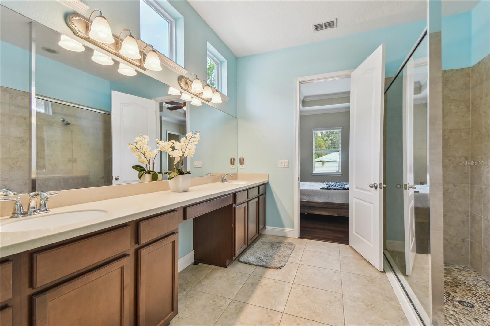 Image 40 of 72 For 11307 Quiet Forest Drive