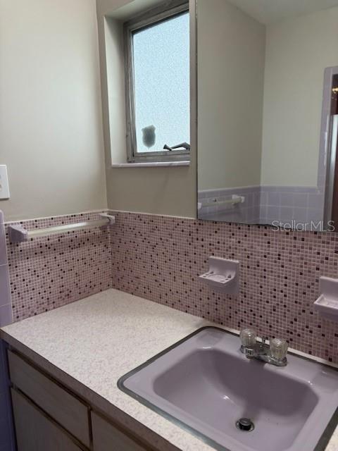 Image 18 of 29 For 6515 Walton Way