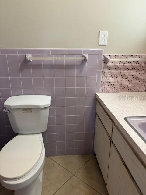 Image 19 of 29 For 6515 Walton Way