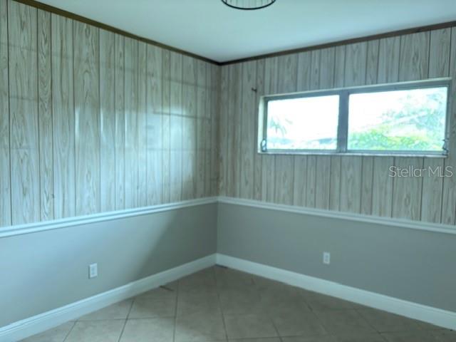 Image 21 of 29 For 6515 Walton Way