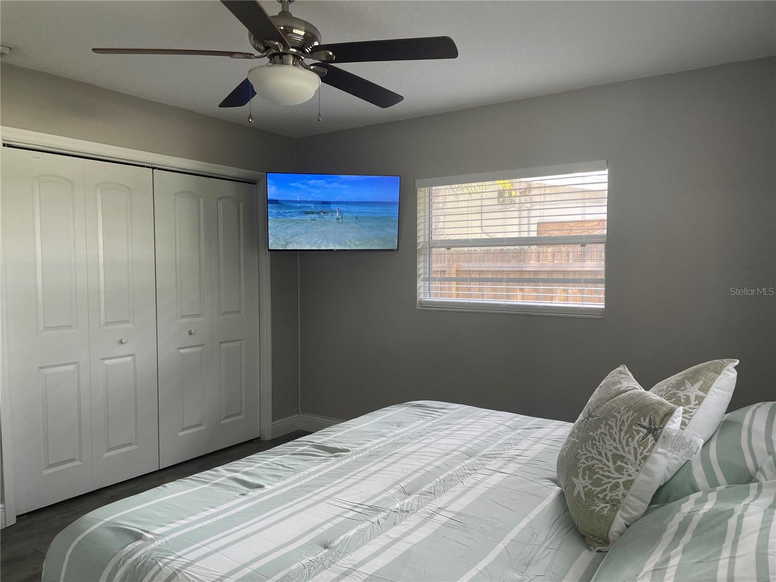 Listing photo id 8 for 1625 Madrid Drive