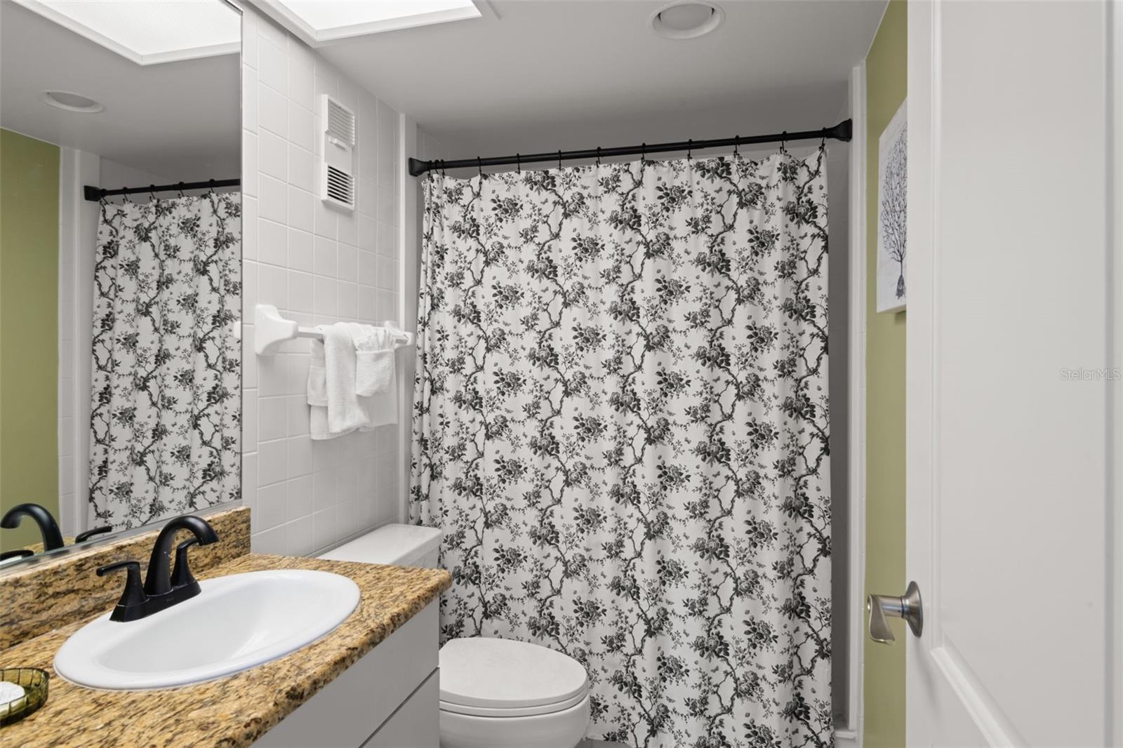 Image 16 of 25 For 4510 Gulf Boulevard 604