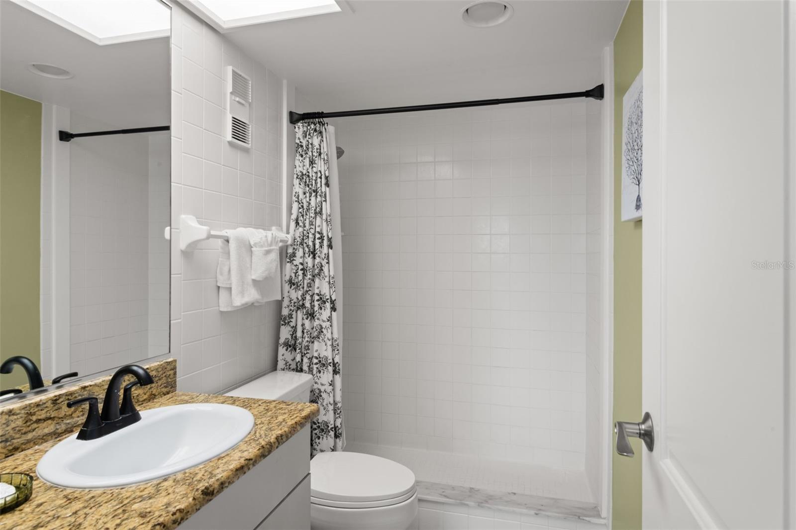 Image 17 of 25 For 4510 Gulf Boulevard 604