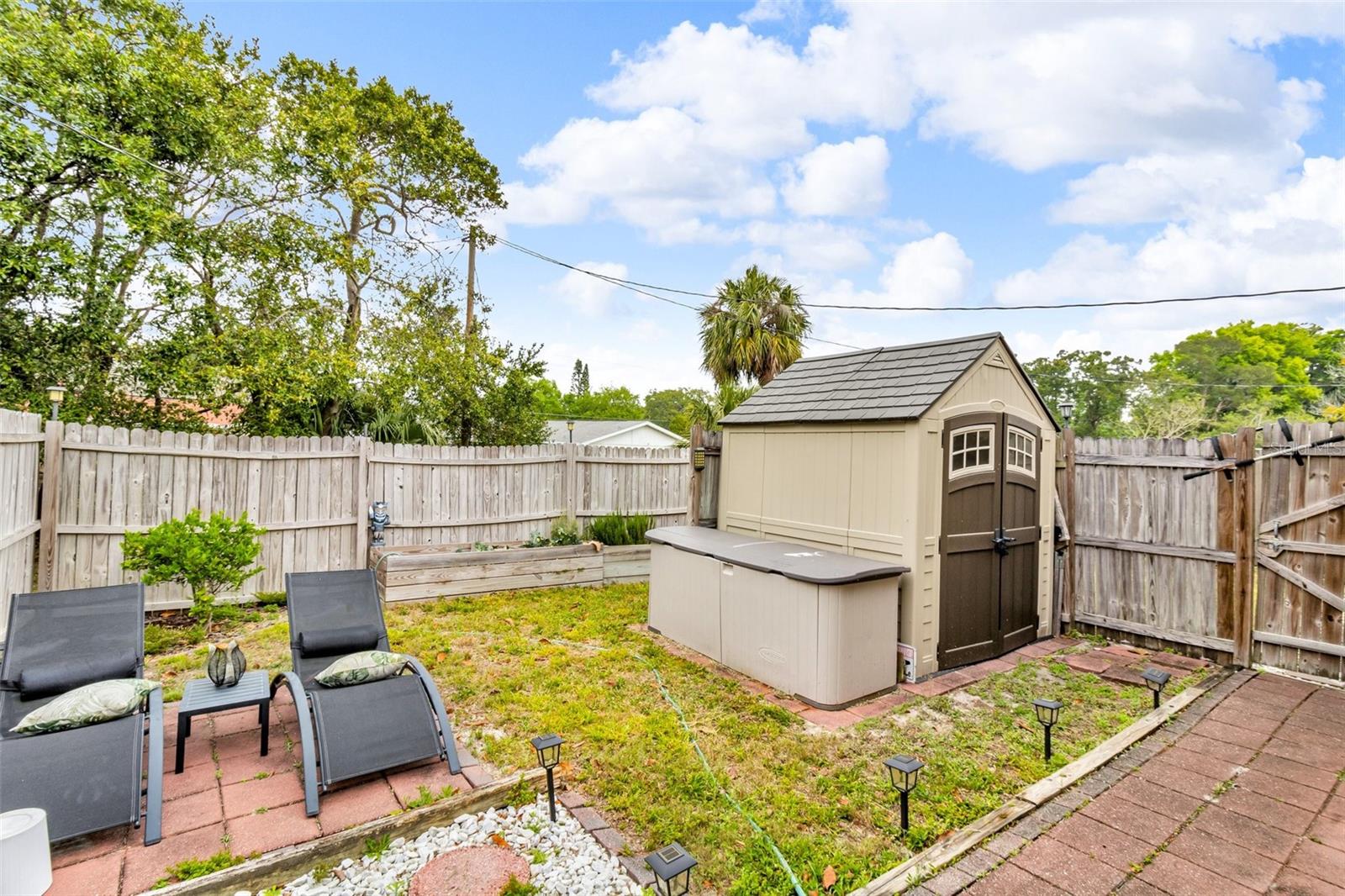 Image 11 of 26 For 5853 & 5901 Elm St Street