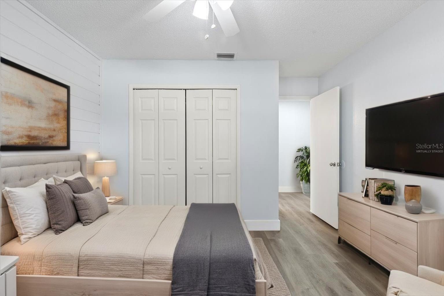 Image 17 of 53 For 6509 Longboat Boulevard