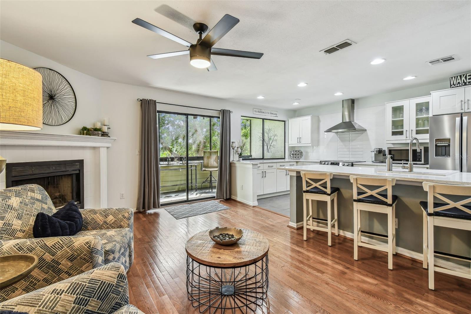 Image 10 of 91 For 2363 Hanover Drive
