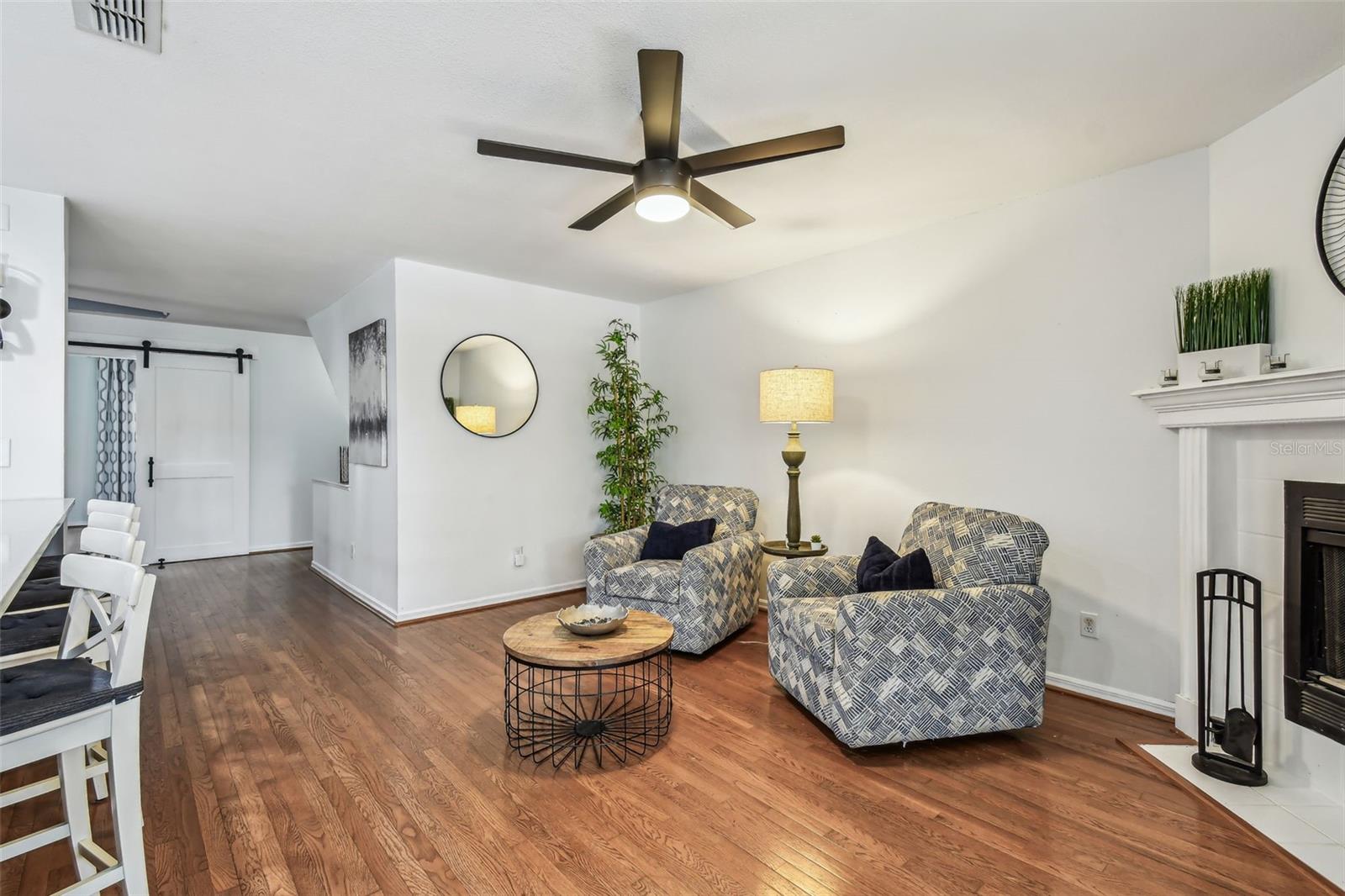 Image 19 of 91 For 2363 Hanover Drive